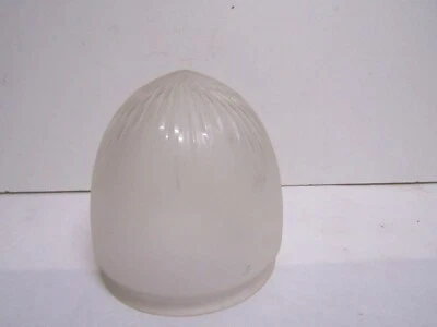 ancien obus de lustre opaline - Photo 1/4