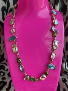 Betsey Johnson Buggin Out GLITZERNDE metallicgrün AB rosa Kristallstein Halskette - Bild 1 von 7