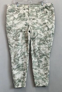 Code Bleu Jeans Women’s Sz 18W Wonderland Skinny Ankle Crop Green Camo Denim - Picture 1 of 8