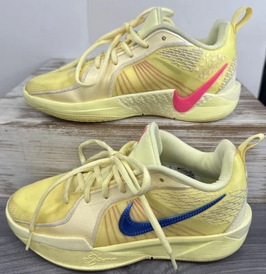 Tênis Nike Sabrina 2 GS “Trust” tom citron amarelo FQ7376-800 juvenil tamanho 4Y - Imagem 1 de 4