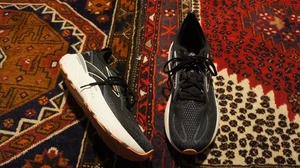 Brooks Glycerin GTS 22 110446 1D 013 schwarz/landblau/orange Pop Größe 14 - Bild 1 von 11