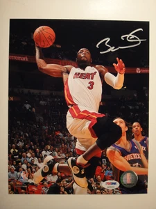 DWYANE WADE PSA/DNA SIGNED 8X10 PHOTOGRAPH MIAMI HEAT MINT AUTOGRAPH HOF NBA - Picture 1 of 2