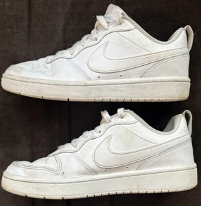 NIKE Court Borough Low 2 bianca BQ5448-100 US taglia 5,5 anni gioventù tutto il giorno gioco - Foto 1 di 10