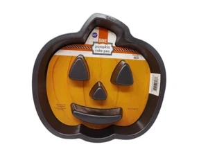 Wilton Non-Stick Baking Halloween Cake Pan - New - Pumpkin - Picture 1 of 1