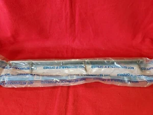 1977-1979 CORVETTE RH Front Upper OUTER Bumper Retainer NOS GM 470658 4PC design - Picture 1 of 5