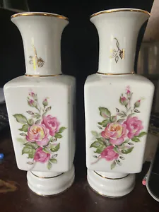 Lot of 2 L & M White Ceramic Flower Vase With Roses Print Gold Rimmed 8" - Picture 1 of 2