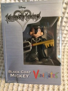 Disney Kingdom Hearts VInimates ABRIGO NEGRO FIGURA VINILO MICKEY NUEVO EN CAJA SELLADO 2018 - Imagen 1 de 4