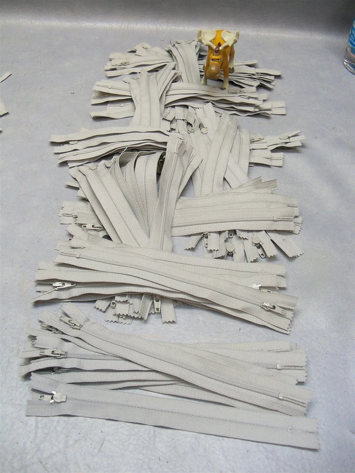 7" Zipper Gray Closed End Nylon coil YKK CFC-256 gray Lot of 99 - Image 1 of 4