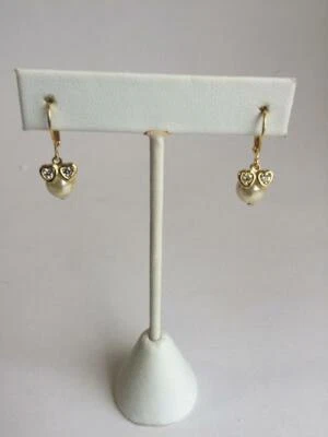 PENDIENTES COLGANTES CHAPADOS EN ORO 14K 8,5 MM IMITACIÓN PERLA Y DOBLE CORAZÓN CRISTAL J 384 Foto 1 de 2
