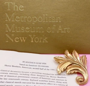 MMA 24K Gold Finish Acanthus Leaf Pin Metropolitan Museum of Art w Paperwork - Picture 1 of 9