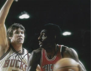 Signiertes 8x10 TERRY DRISCOLL Milwaukee Bucks handsigniertes Foto - COA - Bild 1 von 1