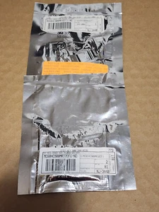 From Canada, Sealed lot of 3 genuine MC68HC908MR32CFU microcontrollers - Picture 1 of 2