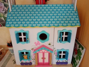 Puppenstube Puppenhaus "Classic" - Bild 1 von 6