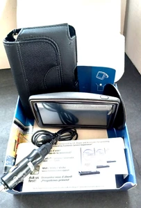TomTom XXL 550T Navigation System GPS Bundle w/Case, Instruction Book & Cord - Picture 1 of 8