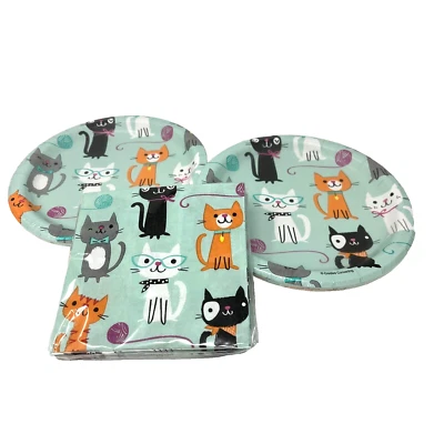Purr-Fect Kitty Cat Party 7 Inch Paper Plates Napkins Girl Party Bundle 16 Count - Image 1 of 4
