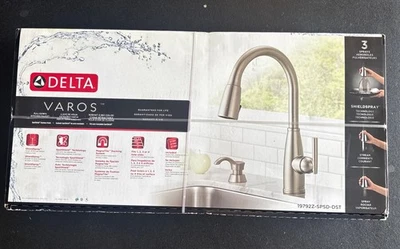 Delta VAROS Grifo de Cocina Desmontable SpotShield Acabado Inoxidable 19792Z-SPSD-DST Foto 1 de 4