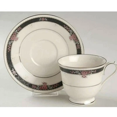 Juego de tazas y platillos Noritake Ivory China patrón ETIENNE 7260 hecho en Japón  Foto 1 de 4