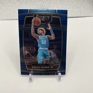 2021-2022 Select Kelly Oubre Jr. Concourse #30 Light Blue Prizm Team Color - Picture 1 of 2