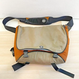 Crumpler Unisex Brown Black Handles Laptop Compartment School Messenger Bag - Picture 1 of 11