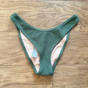 NWT J.Crew Textured Curved-Waist Cheeky Bikini Bottom Green - Picture 1 of 16