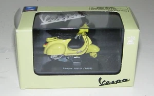 New Ray 1:32 Diecast Piaggio VESPA 125 U ( 1953 ) New In Box w/Hard Case Display - Picture 1 of 4