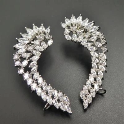 Pendientes de ala de circonita cúbica con poste de plata de ley oreja brazalete escalador sobre orugas Foto 1 de 4