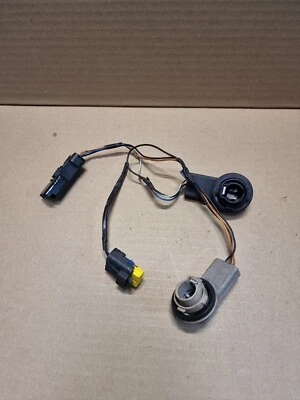 soporte bombilla trasera vauxhall vivaro renault tráfico pasajero izquierdo  Foto 1 de 4