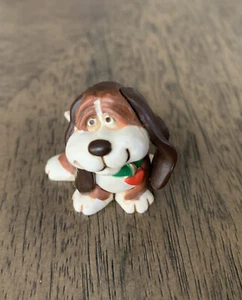 1985 Hallmark Merry Miniatures Sebastian with Heart Valentine's Day Basset hound - Picture 1 of 8