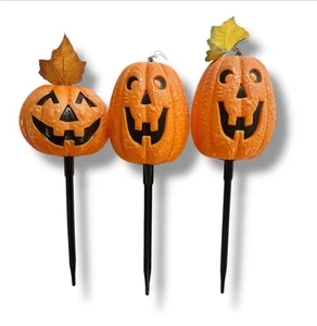 3 Kürbis Rasen Pfahl Halloween Deko Indoor/Outdoor Vintage Jack-o-Laternen - Bild 1 von 7