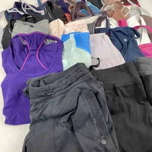 Großhandelsposten 28 Lululemon verschiedene Oberteile & Unterteile - fehlende Größenetiketten - Bild 1 von 11