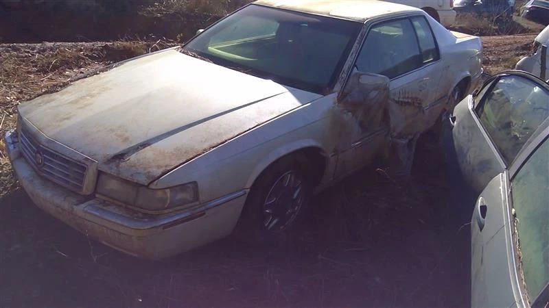 Automatic Transmission FWD VIN Y 8th Digit Fits 96-97 Cadillac Eldorado OEM - Image 1 of 4