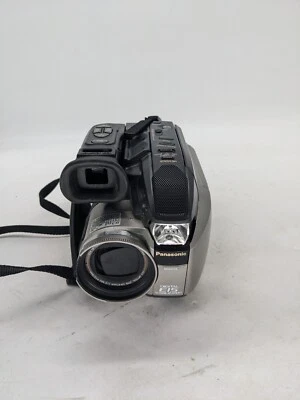 Panasonic Palmcorder VHS-C PV-L758D Camcorder Camera Untested For Parts.   A15 - Image 1 of 4
