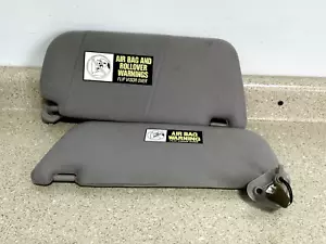 2001-2004 Hyundai Santa Fe Driver & Passenger Side Sun Visor Pair Gray Lighted - Picture 1 of 3