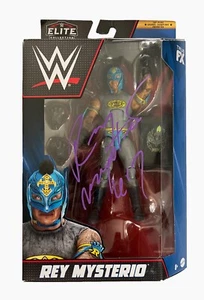 Rey Mysterio Hand Signed WWE Elite Collection Action Figure - Picture 1 of 1