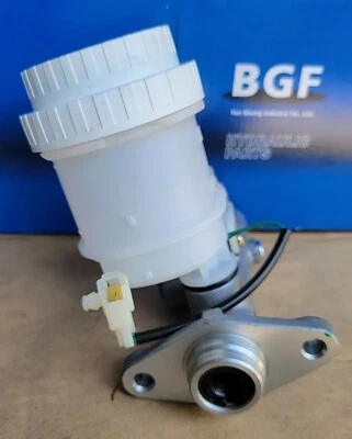 Cilindro maestro para Mitsubishi Mirage 1997-2002 M630237 MC390437 MR129910 Foto 1 de 4