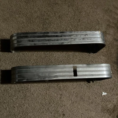 Banco dianteiro 1950 Studebaker Commander acabamento inferior - Imagem 1 de 4