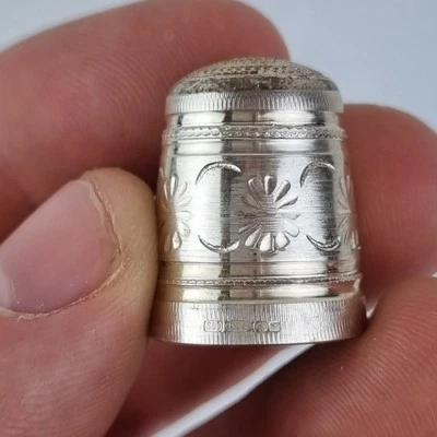 Solid Silver Thimble Birmingham 1999 Swann Thimbles - Image 1 of 4