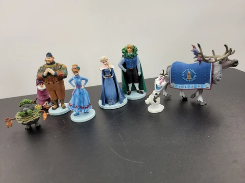 FROZEN Disney Store Figures Lot Figurines Cake Topper Elsa Anna Olaf Christmas Cover