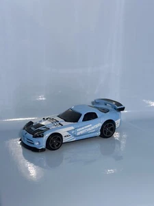 Hot Wheels Dodge Viper SRT10 2017 ACR Night Burnerz #8/10 suelto como nuevo azul Toyo - Imagen 1 de 5