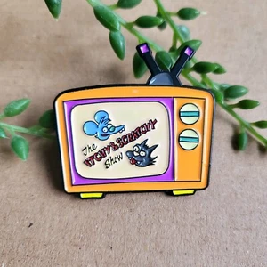 Simpsons Enamel pin badge - 1990s 90s Itchy and Scratchy Tv show Metal Pin Gift - Picture 1 of 1