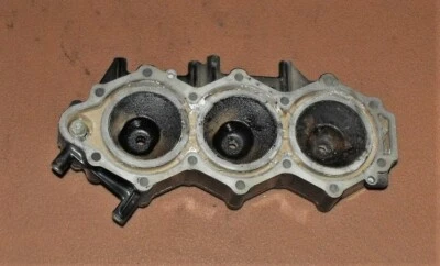 Tohatsu 50 HP 2 tempos conjunto de cabeça de cilindro PN 3GFB010910 compatível com 2010-2018+ - Imagem 1 de 2