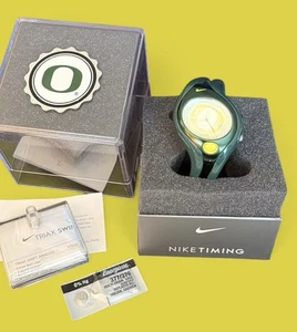 NIKE Triax Swift Analog UofO OREGON DUCKS Uhr mit Etui - Bild 1 von 11