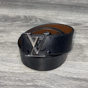 Cinturón Louis Vuitton LV Initials 'Negro' | ¡BUEN ESTADO! - Imagen 1 de 10