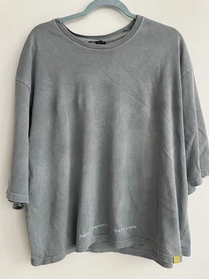 Camiseta ZARA Art Atelier Creativite Oblige Hombre M Gris Grande Hecha en Portugal Foto 1 de 3
