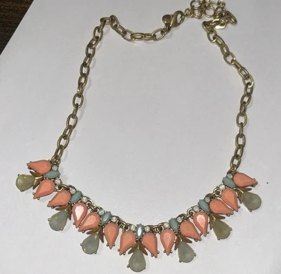 J. Crew Gold Y2K 声明项链带珊瑚、蛋白石和蓝色宝石 — 第 1/2 张图片