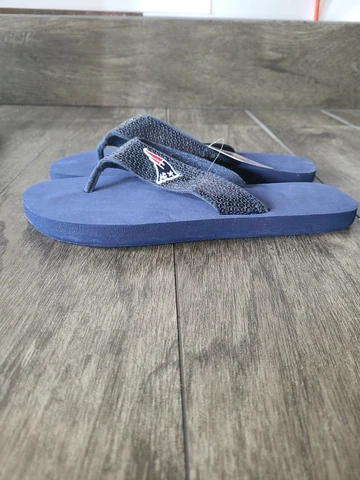 New England Patriots Womens 7-8 Flip Flops With Sequins And Logo NFL Cover
