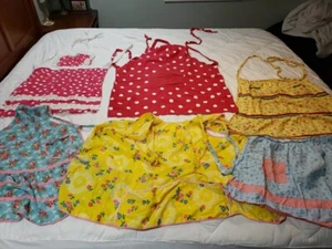 Lot Of 6 Vintage Kitchen Aprons 1960’s Flowers Polka Dot - Picture 1 of 10