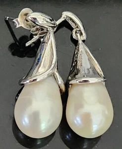 SIGNED CFJ TULIP STERLING SILVER TEARDROP PEARL DANGLE EARRINGS MADE THAILAND  - Picture 1 of 10