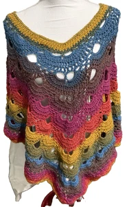 Gehäkelter neuer Handarbeit Poncho bunt scharf Einheitsgröße Eiche schönes Muster - Bild 1 von 5