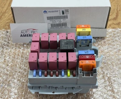 INTELLIGENT POWER CENTER 14-22 RAM PROMASTER 1500 2500 3500 OEM MOPAR 68305537AB - Image 1 of 4